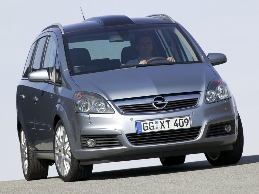 Opel Zafira 2.0 Turbo 2005 года  (фото 10 из 30)